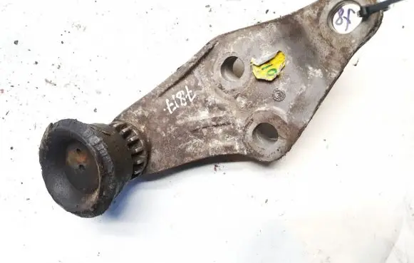 Audi A8 S8 D3 4E Engine mounting bracket 4e0399603