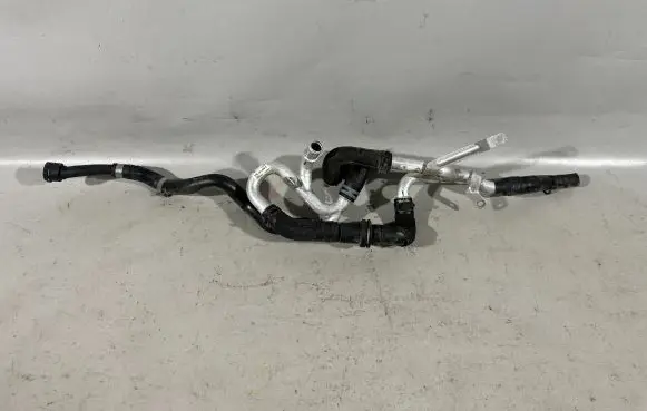Porsche Cayenne (92A) Engine coolant pipe/hose 7P5121070D 7P5121065H 7P5121065E