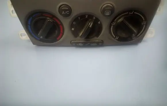 Mazda Premacy Climate control unit CB08A