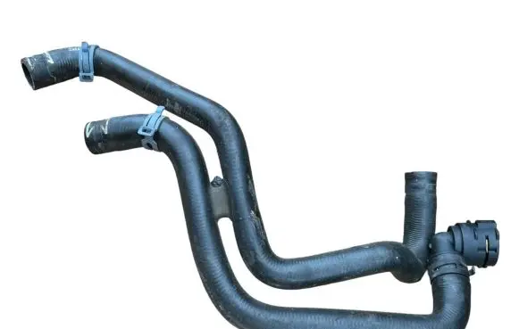 Volkswagen Golf VII Engine coolant pipe/hose 5Q0121156C