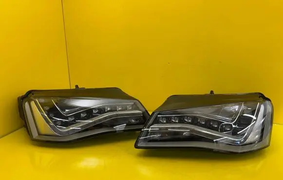 Audi A8 S8 D4 4H Headlight/headlamp 4H09410044H0941003