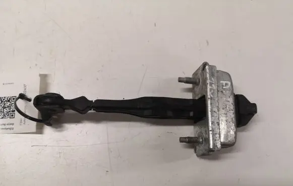 Opel Astra J Front door check strap stopper 13363546