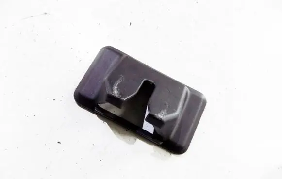 Lexus RX 300 Tailgate/boot lid lock trim 