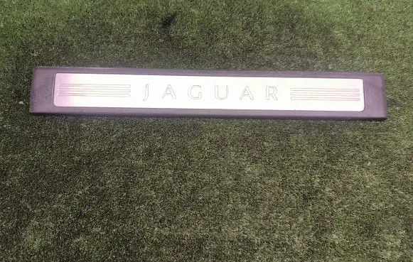 Jaguar XF X250 Front sill trim cover 8X2313200AF 8X2313200AFOLEG