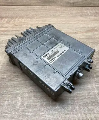 Audi A4 S4 B5 8D Engine control unit/module ECU 028906021BD 0281001438