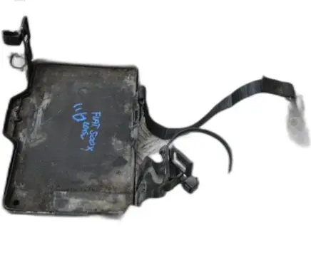 Fiat 500X Battery box tray 