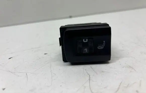 Audi A3 S3 8L Seat heating switch 8L0963563A