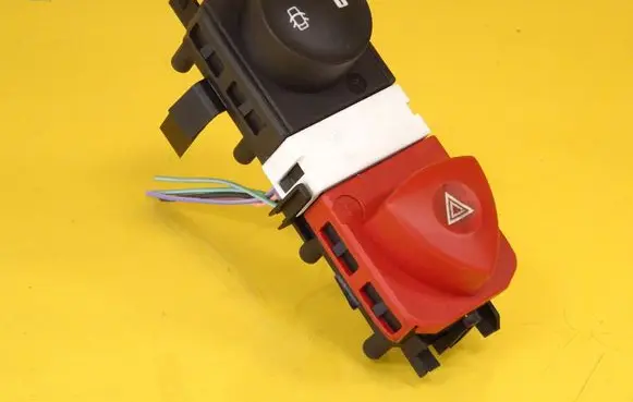 Renault Scenic II - Grand scenic II Hazard light switch 8200407415 8200095493