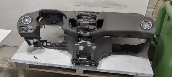 Ford Fiesta Dashboard 1004120