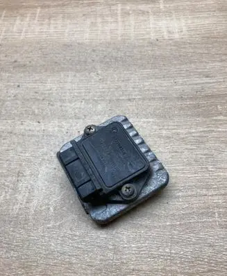 Volkswagen PASSAT B4 Ignition amplifier control unit 191905351B