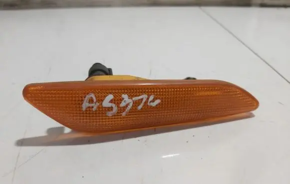 Alfa Romeo 156 Front fender indicator light 02131000 02.131.00.0
