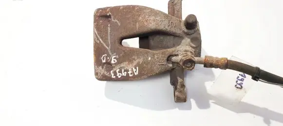 Toyota Avensis T250 Rear brake caliper y01340
