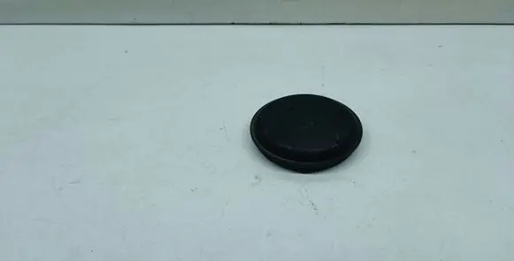 BMW 7 E65 E66 Headlight/headlamp dust cover 190616 31331090616