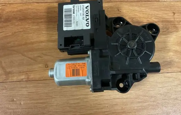Volvo V50 Rear door window regulator motor 31264190AA 09W282 973629104