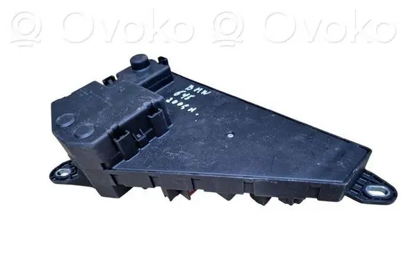BMW 6 E63 E64 Fuse module 6906603 695650502