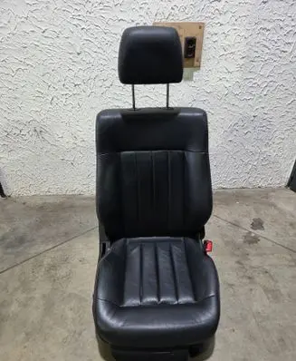 Mercedes-Benz E AMG W212 Front passenger seat