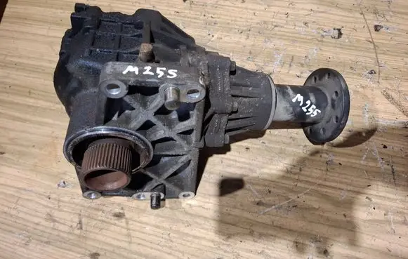 KIA Sorento Gearbox transfer box case F1002000286 3B200309B