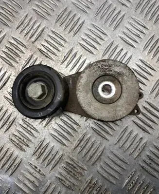 KIA Sorento Generator/alternator belt tensioner 252812FO