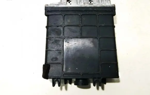 Volkswagen PASSAT B4 Engine control unit/module 0281001327 0281001322