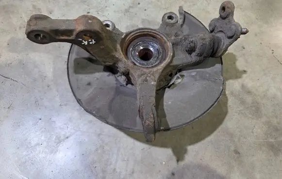 Honda CR-V Front wheel hub