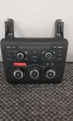 Citroen C4 II Climate control unit 98040764ZD
