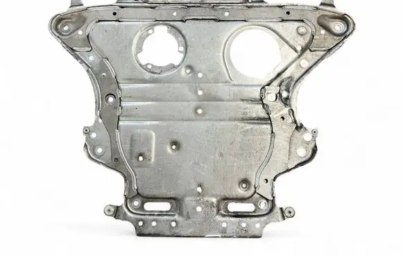 Engine splash shield/under tray