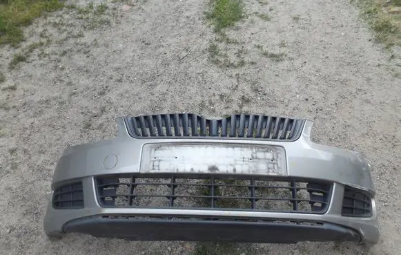Skoda Fabia Mk2 (5J) Front bumper
