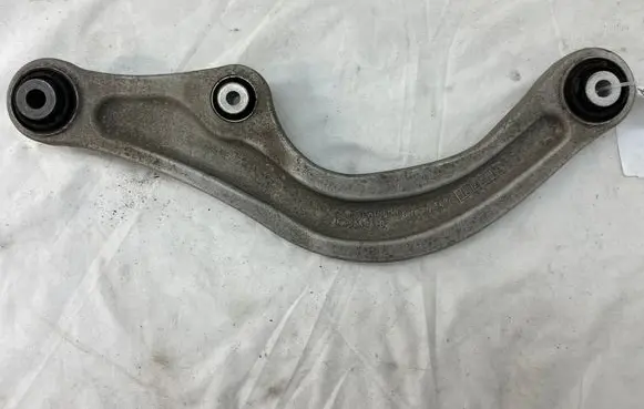 Rear control arm
