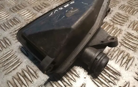 Mercedes-Benz S W221 Intake resonator 6421400087