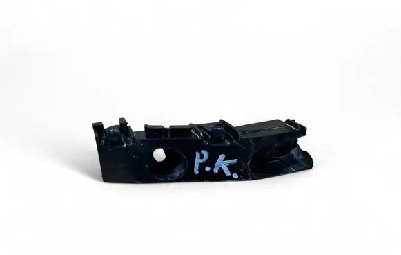 Rear bumper mounting bracket