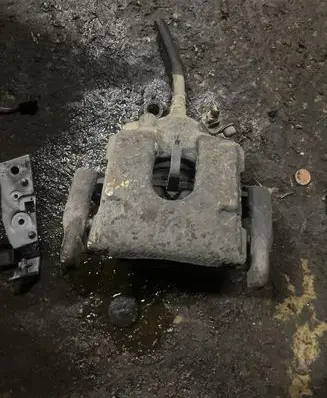 BMW 7 E65 E66 Rear brake caliper