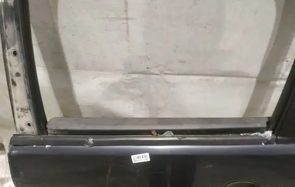 Ford C-MAX I Rear door glass trim molding 