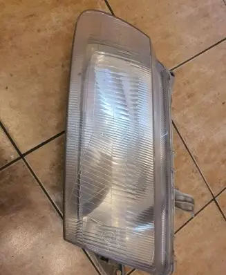 Mazda 323 Headlight/headlamp 11061702