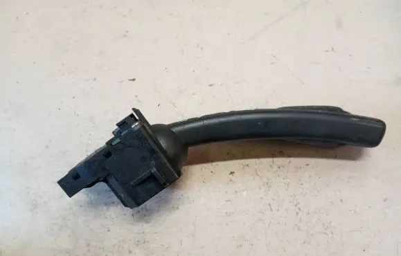 Volvo V50 Indicator stalk 17D770