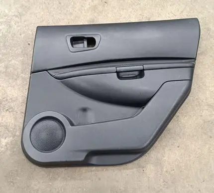 Nissan Qashqai+2 Rear door card panel trim 82976EY10A