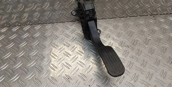 Toyota C-HR I Accelerator throttle pedal 78110F4020