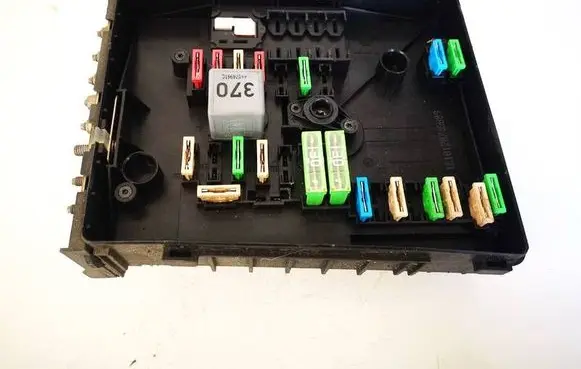 Seat Leon (1P) Fuse box set 1K0937125A