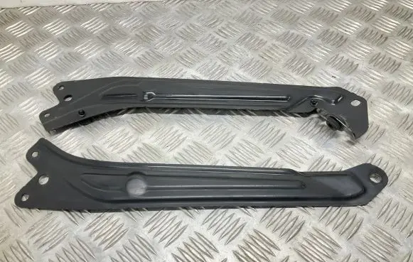 Skoda Yeti (5L) Radiator support slam panel bracket 5L0805932 5L0805931