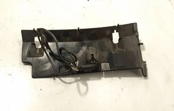 Mercedes-Benz E W211 AUX in-socket connector A2115409910 A2116890108 T0021281