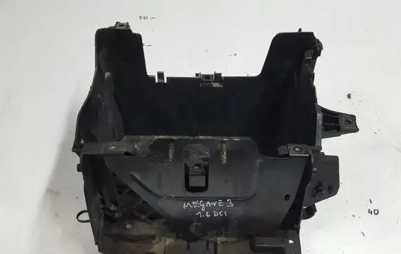 Battery box tray