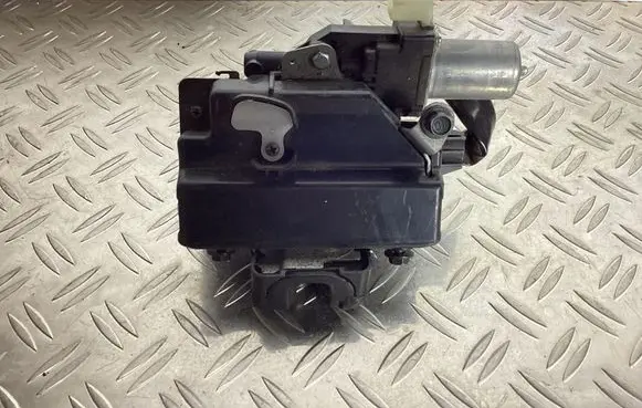 Toyota RAV 4 (XA40) Tailgate/trunk/boot lock/catch/latch 1638000790 T5161382A