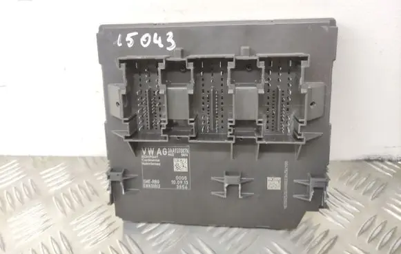 Volkswagen PASSAT B7 Comfort/convenience module 3AA937087N