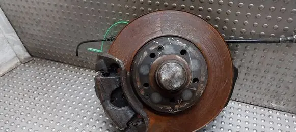 Mercedes-Benz SLK R171 Front wheel hub spindle knuckle 20901