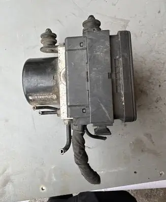 Volkswagen Touran I ABS Pump 1K0907379AC