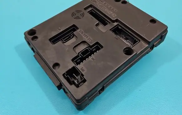 Renault Scenic I Central body control module 8200029342B IMPRK1403773