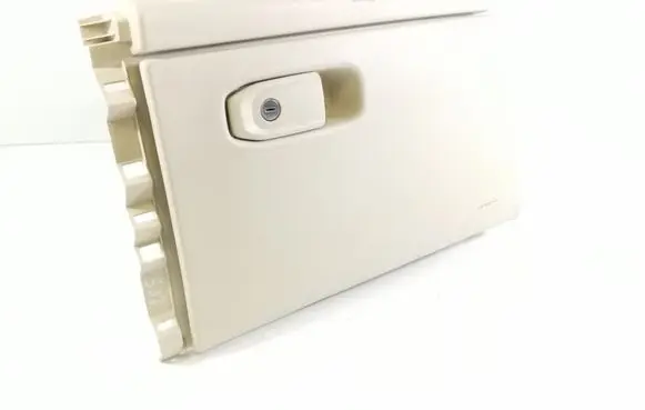 Jeep Grand Cherokee WL Glove box 7CH34WT3AD