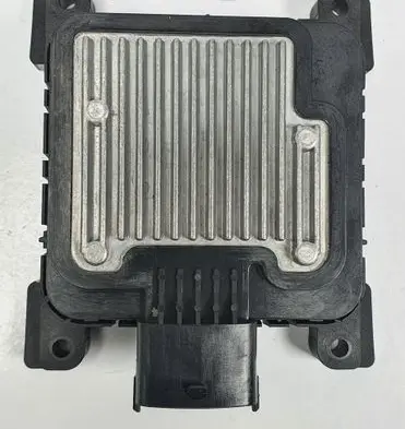 Ford Focus Fuel pump relay 30769225