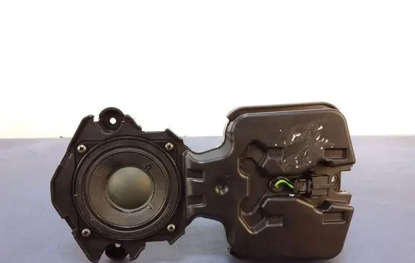 Audi A8 S8 D4 4H Subwoofer speaker 4H4035307