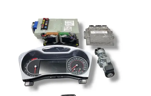 Ford Mondeo MK IV Engine ECU kit and lock set 6G9112A650CG