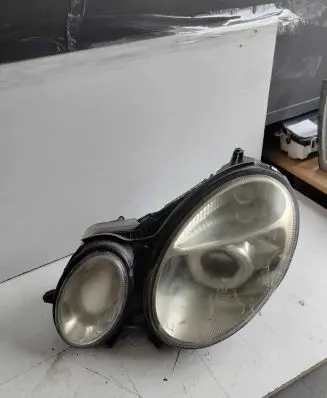 Mercedes-Benz E W211 Headlight/headlamp 15435900